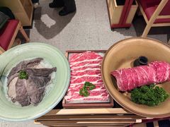 -廖掌柜·重庆鲜货火锅(上海首店)