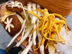 -一绪に寿喜烧(荟聚店)