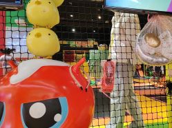 -蹦蹦跳跳(新奥购物中心店)
