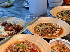 -方铲铲·成都板凳面(滨江银泰店)