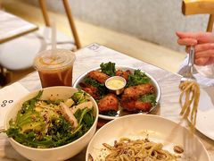 牛油果烧鸡沙拉-农畉LONFOOD(福田星河COCOPark店)