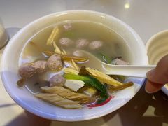 生汆丸子汤-子午路张记肉夹馍(小寨西路店)