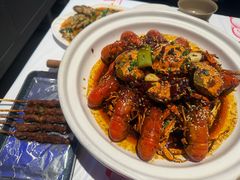 -肥肥虾庄·金牌油焖大虾(汉街SKP店)