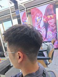 -藤野造型烫发染发