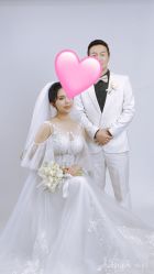 -现代经典婚纱摄影