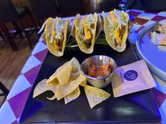 -鲨鱼美式餐厅酒吧Sharky