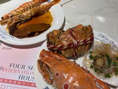 -四海一家自助餐(益田假日广场店)