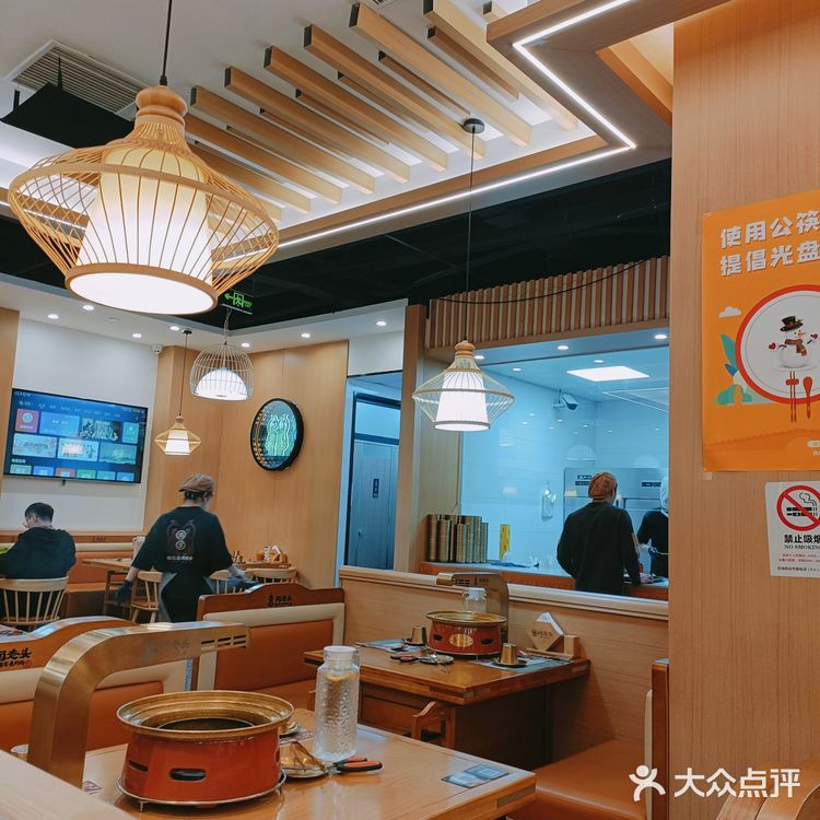 来这里吃烤肉的最终结果是肚饱眼还馋❗