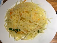 酸辣土豆丝-泰华海鲜中餐厅(普吉镇店)