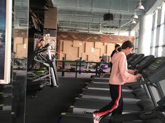 -鸿星健身连锁(广州大学商业中心店)