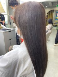 -变画·发型STUDIO