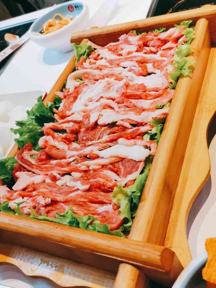 德龙火锅(花园街店)-"离单位超级近的一家小火锅,饭点人不少呢,.