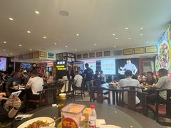 -川流不息·地道川菜·小龙虾(松东路店)