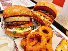 -The Habit Burger Grill 哈比特汉堡(爱琴海店)