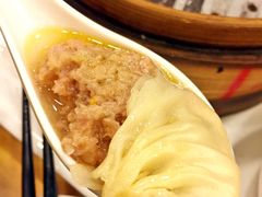 招牌蟹黄汤包-龙咆汤包·手工现包小笼(拱北口岸店)