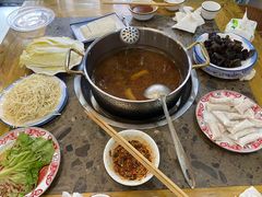 -乳仔牛牦牛汤锅 烤羊排(松潘古城店)