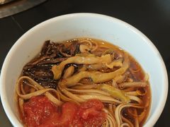 -黔蘑菇四季餐厅(观山湖店)