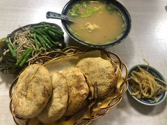 -老北京烧饼夹肉(北洼路店)