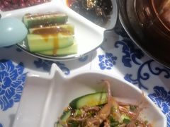 -川流不息·地道川菜·小龙虾(新松江路店)