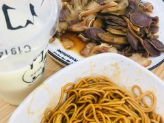 -门庭若市豆浆油条(恒生广场店)