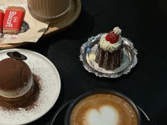 -黑胶星球(华发中城商都店)