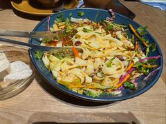 石河子凉皮-耶里夏丽·新疆菜·28年喀什老馆(田林东路店)