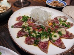 三分熟牛肉-桂马·日本料理·海胆·海鲜饭·酒场(民主广场店)