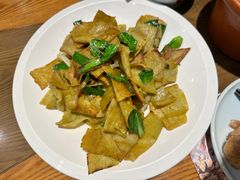 -黄泥岗·地道湖北菜(奥特莱斯店)