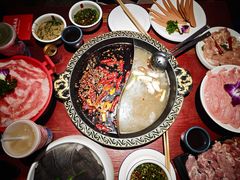 大骨鸳鸯锅-黄家码头老火锅(解放碑旗舰店)