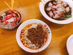 -八一路好吃街(雨田商务大厦店)