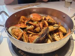 -七欣天香辣蟹火锅(闵行浦江欢乐颂店)