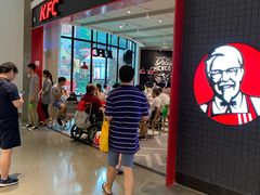 等位区-肯德基(八号仓店)