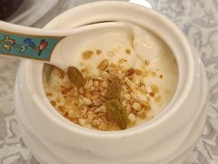 自制酸奶-汗腾格里·风味餐厅(新疆驻京办店)