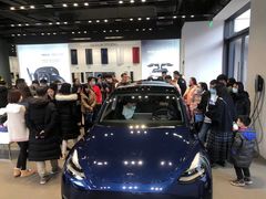 -TESLA 特斯拉(上海太古汇体验店)