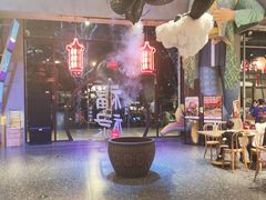 -瑞虹新天地月亮湾