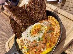 -Common Table · Brunch & Coffee