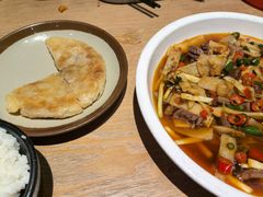 -川堂风·跷脚牛肉·乐山爆炒(宝山日月光店)