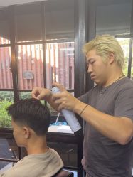-Libertines barbershop 浪子理发店