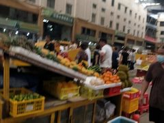 -三亚新鸿港水果一级批发市场