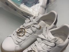 -福奈特洗衣洗鞋(宝华广场店)