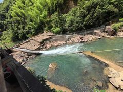 -安吉龙王山峡谷漂流