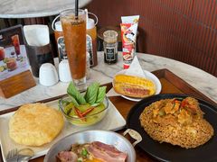 -邢泰记