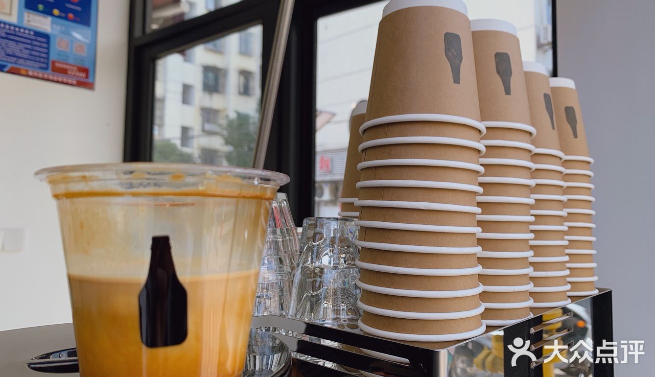 街角有惊喜｜黑瓶子咖啡来也 无特调很简单