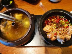 -云海肴·汽锅鸡·云南菜(天山百盛优客店)