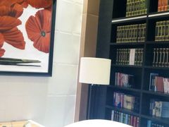 -喜鹊愉家酒店(郑州曼哈顿博览中心地铁站店)