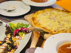 10寸香草鸡肉松露菌菇薄脆披萨-新贝乐意大利餐厅(苏州中心店)