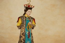 -盘子女人坊古装写真摄影(厦门总店)