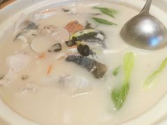 鱼头皇-芳草地度假酒店·野炉中餐厅