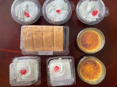 -红宝石·鲜奶小方·海派西点房(丰庄店)