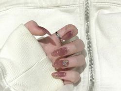 -悦指间美甲美睫